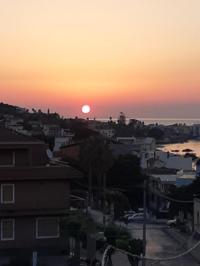 Bed & Breakfast Dietro Le Mura Aci Castello Buitenkant foto