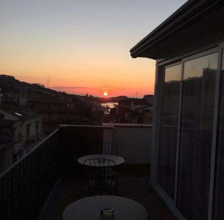 Bed & Breakfast Dietro Le Mura Aci Castello Buitenkant foto