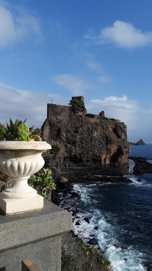 Bed & Breakfast Dietro Le Mura Aci Castello Buitenkant foto