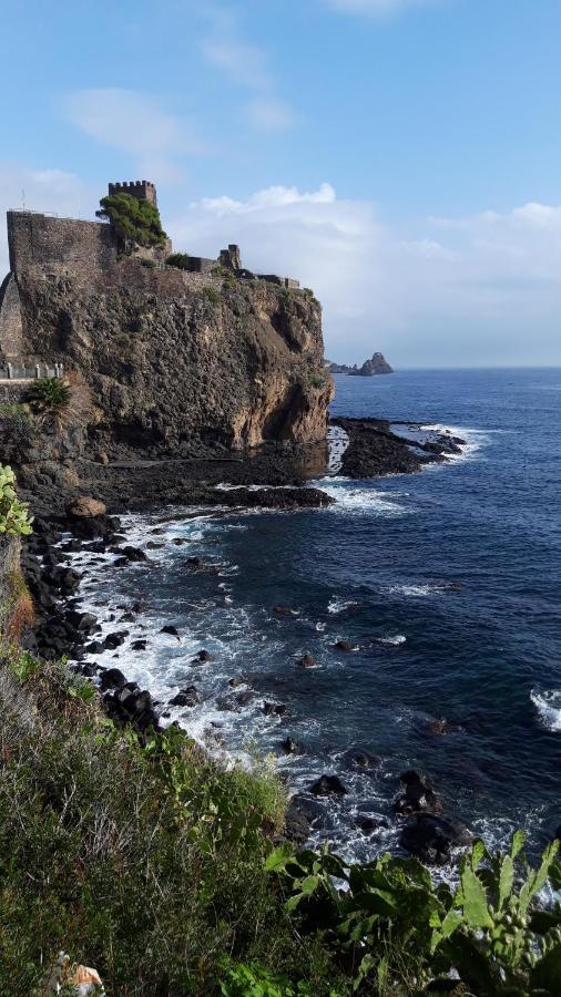 Bed & Breakfast Dietro Le Mura Aci Castello Buitenkant foto